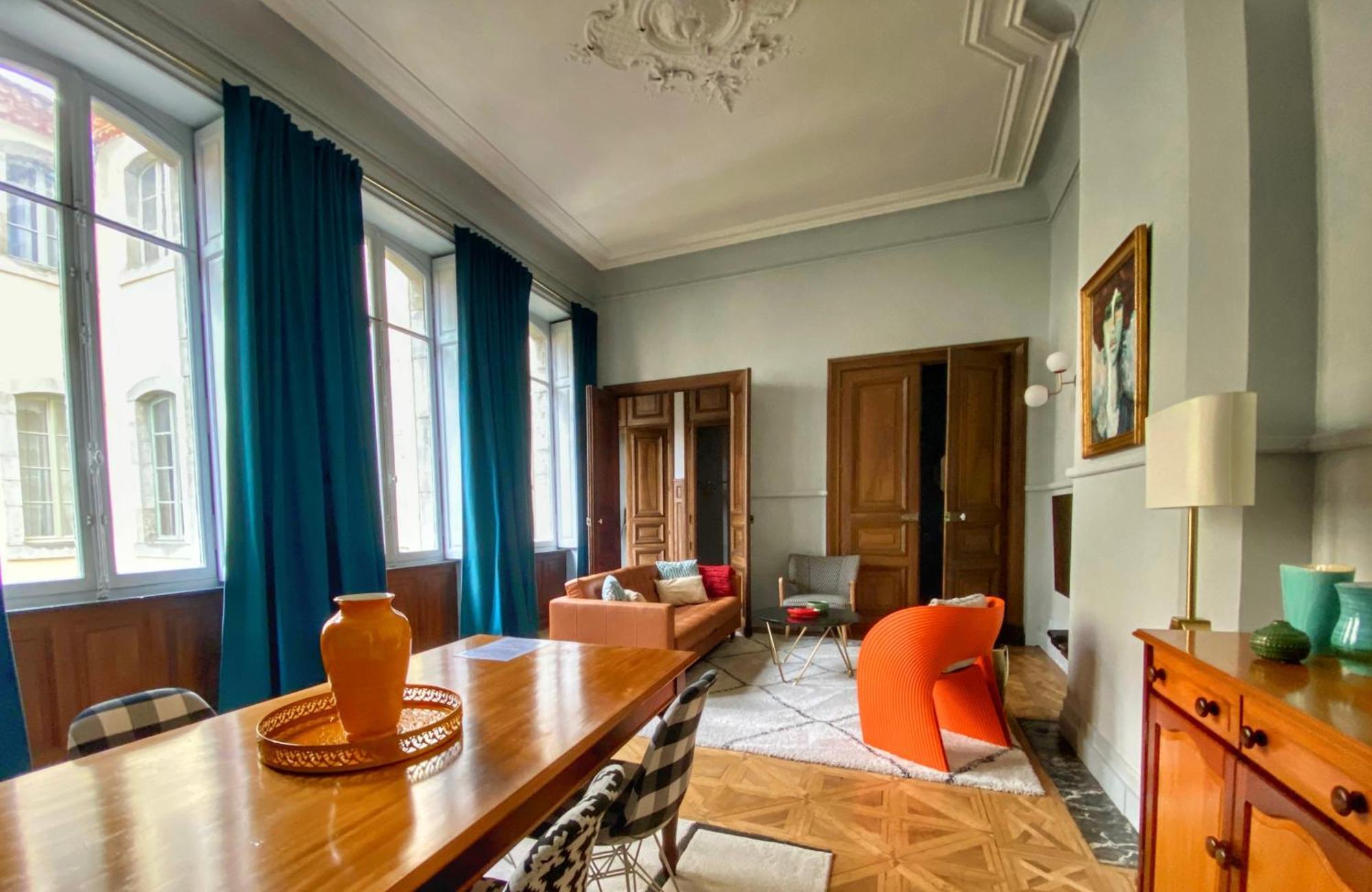 Maison Eglantine Historic 4 Star With Air Conditioning การ์กาซอน ภายนอก รูปภาพ